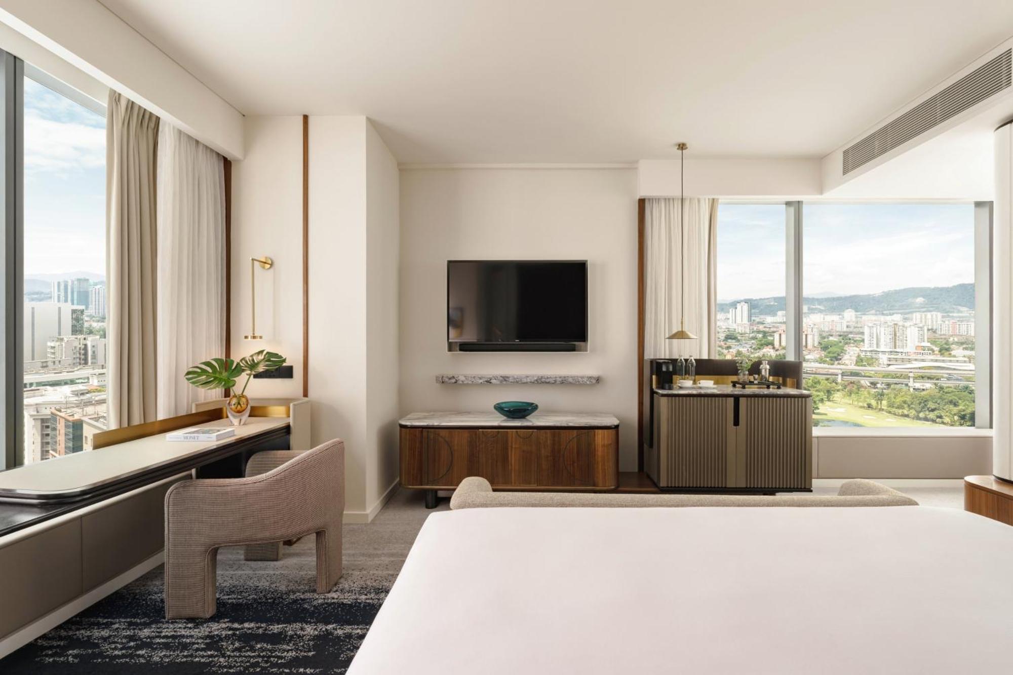Premium King Room with Bathtub