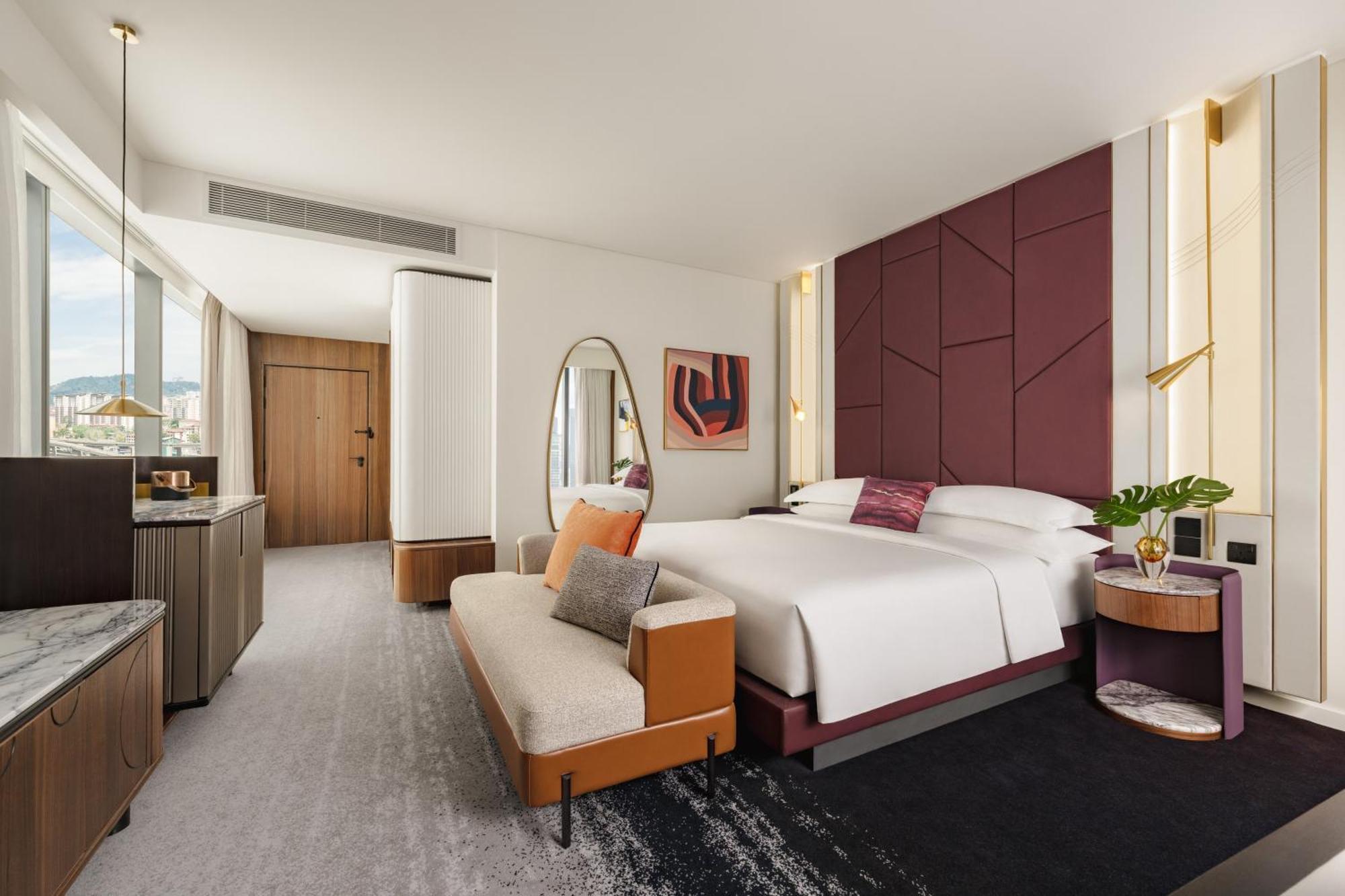Premium King Room with Bathtub - High Floor